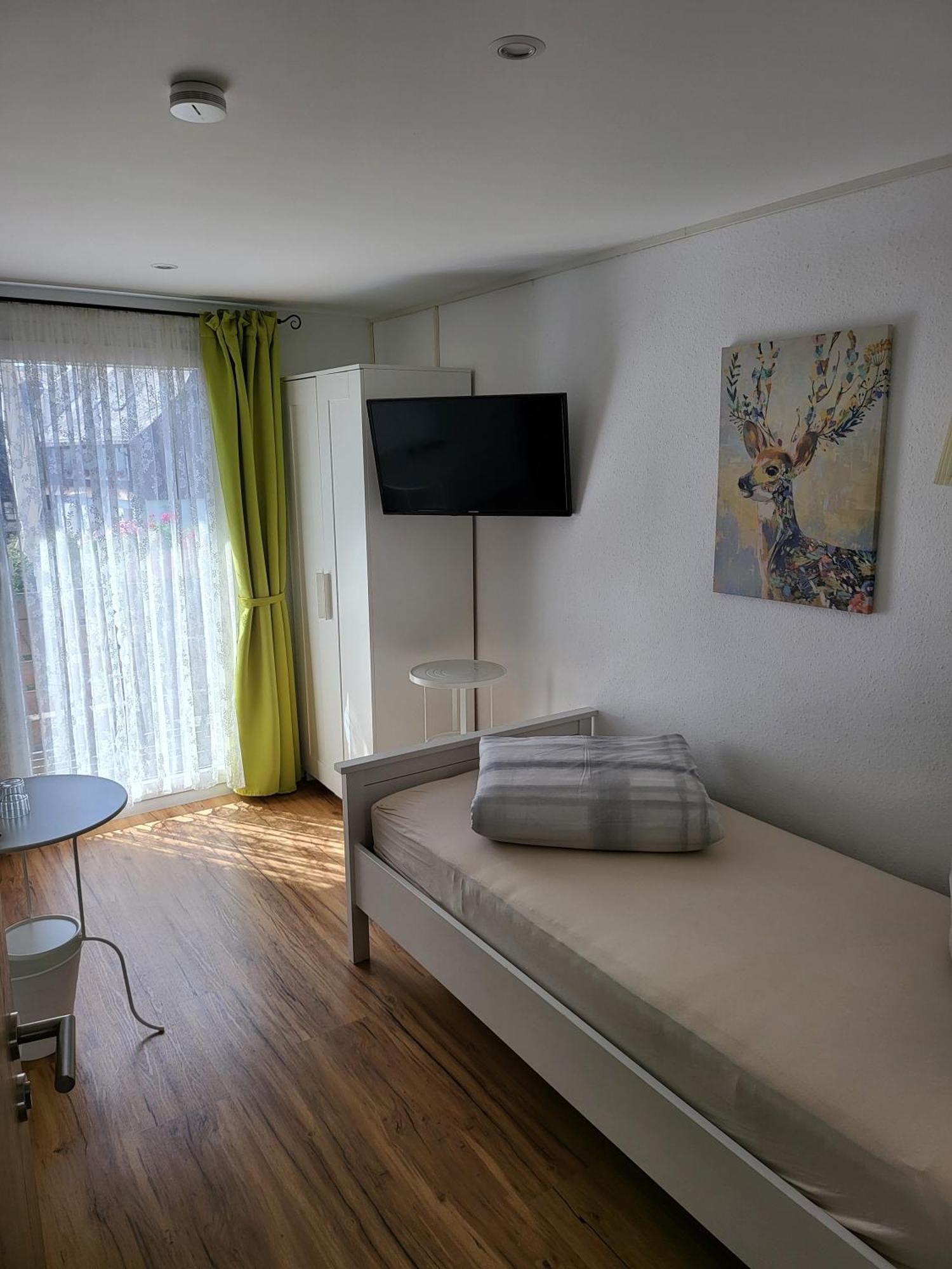 Pension Linde Хёхеншванд Экстерьер фото